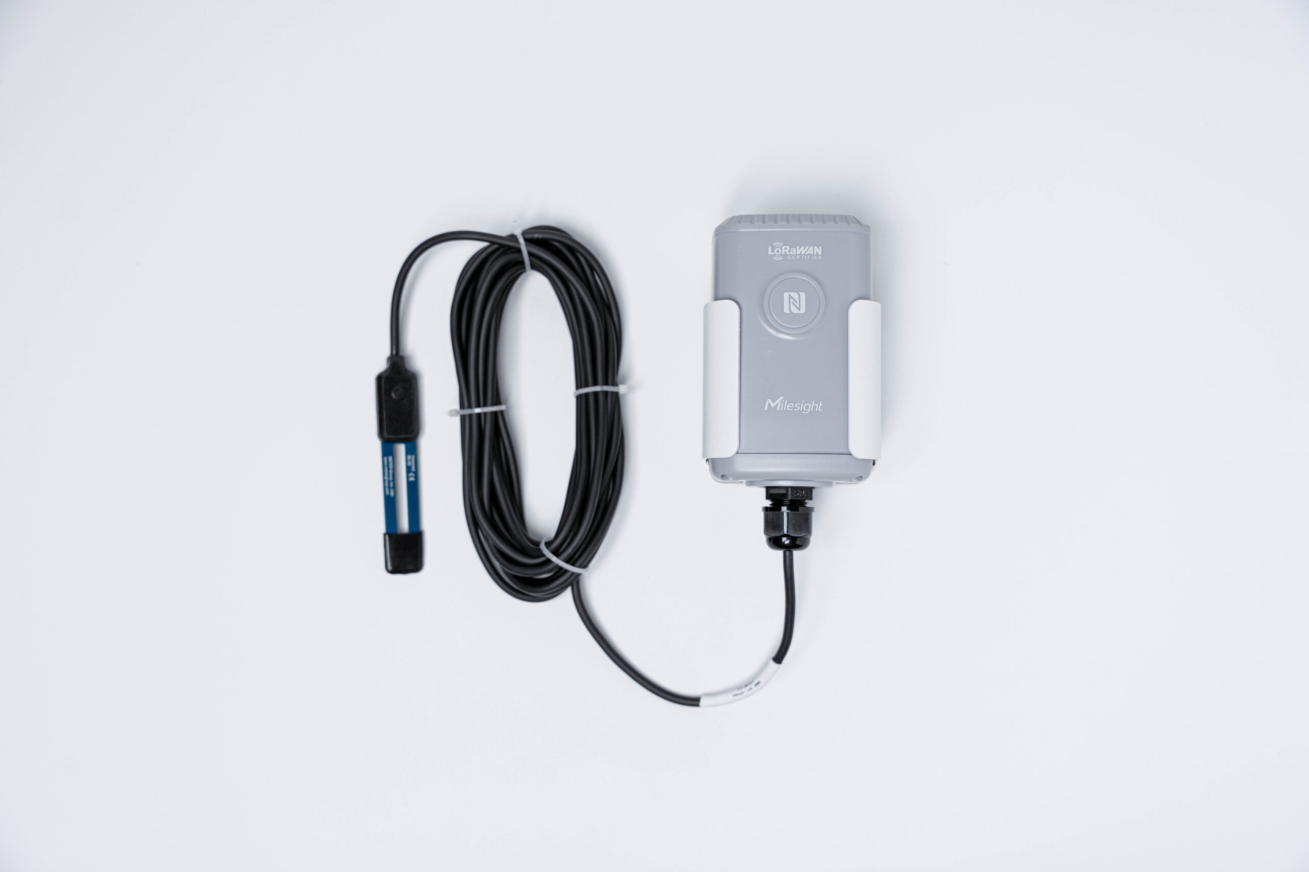 EM500-SMTC Soil Moisture, Temperature and Electrical Conductivity Sensor - Image 3